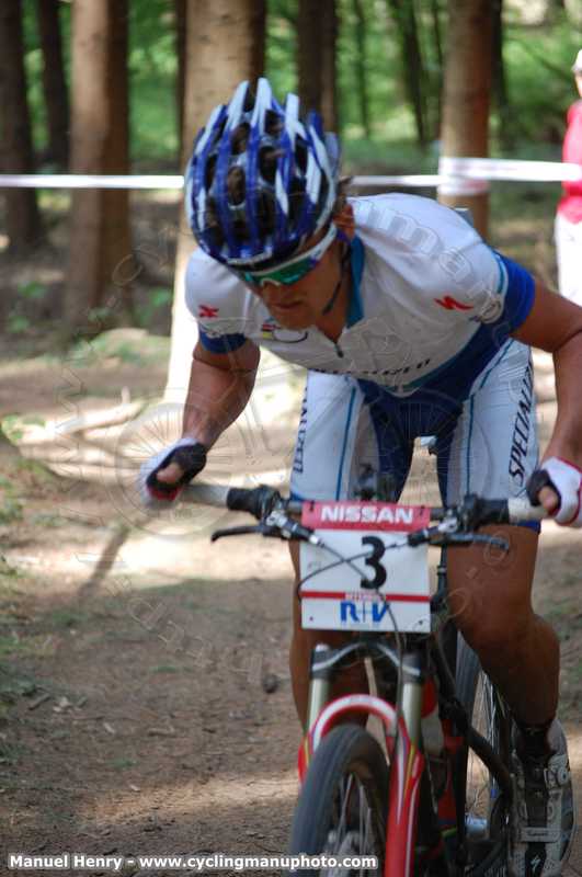 003_3-Burry Stander